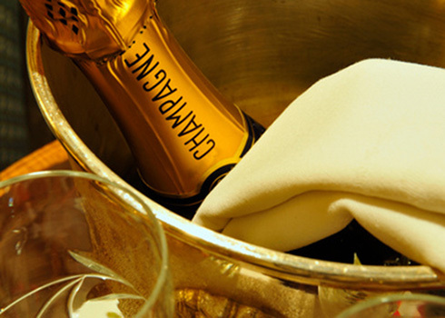 Gekuehlter Champagner | ChampagnerWorld